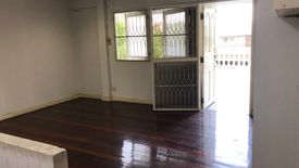 5 Bedroom House for rent in Mueang Thong 2 Phase 3 Village, Suan Luang, Bangkok near Airport Rail Link Hua Mak