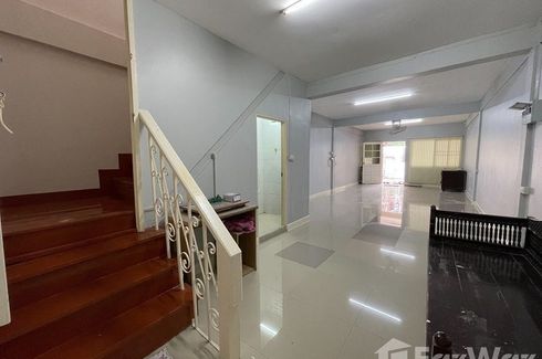 2 Bedroom Townhouse for sale in Bang Chak, Bangkok near BTS Punnawithi