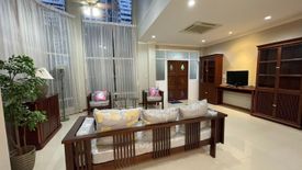 5 Bedroom House for rent in Nana Compound, Lumpini, Bangkok near BTS Nana