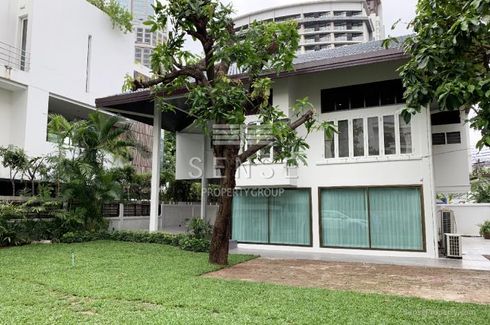 3 Bedroom House for rent in Ruamrudee, Langsuan, Bangkok near BTS Saphan Kwai