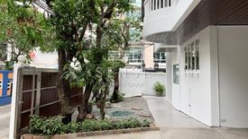 3 Bedroom House for rent in Ruamrudee, Langsuan, Bangkok near BTS Saphan Kwai