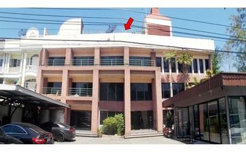Commercial for sale in Saphan Sung, Bangkok near MRT Rat Phatthana