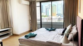 2 Bedroom Condo for rent in Nantiruj Tower, Khlong Toei, Bangkok near BTS Asoke