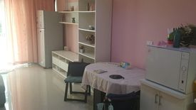 3 Bedroom Townhouse for rent in Chong Nonsi, Bangkok