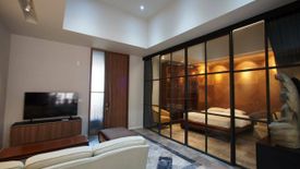 1 Bedroom Condo for rent in Acadamia Grand Tower, Khlong Tan Nuea, Bangkok near BTS Phrom Phong