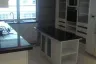 3 Bedroom Condo for rent in TBI Tower, Khlong Tan, Bangkok near BTS Phrom Phong