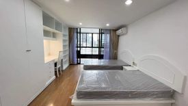 3 Bedroom Condo for rent in Acadamia Grand Tower, Khlong Tan Nuea, Bangkok near BTS Phrom Phong