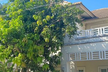 3 Bedroom House for sale in Preecha Rom Klao, Saen Saep, Bangkok