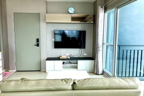 2 Bedroom Condo for sale in Life Ratchadapisek, Huai Khwang, Bangkok near MRT Huai Khwang