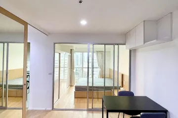 1 Bedroom Condo for sale in Rhythm Sathorn - Narathiwas, Thung Maha Mek, Bangkok near BTS Chong Nonsi