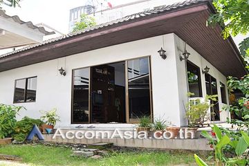 5 Bedroom House for rent in Phra Khanong, Bangkok near BTS Thong Lo