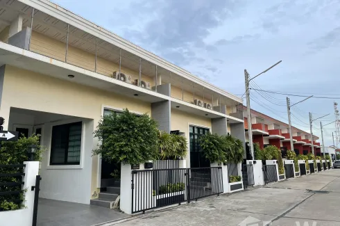 1 Bedroom Townhouse for rent in Mu Ban Phetcharat, Khao Noi, Prachuap Khiri Khan