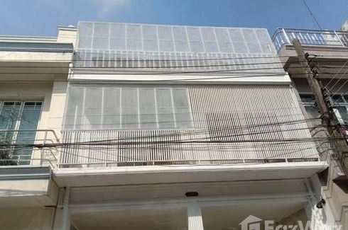 3 Bedroom Townhouse for rent in Bang Chak, Bangkok near BTS Punnawithi