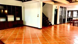2 Bedroom House for rent in Khlong Tan Nuea, Bangkok
