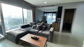 2 Bedroom Condo for sale in Life Ratchadapisek, Huai Khwang, Bangkok near MRT Huai Khwang