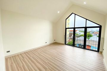 1 Bedroom Office for rent in Bang Na, Bangkok near BTS Udom Suk