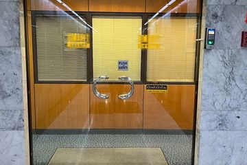 1 Bedroom Office for rent in Silom, Bangkok near BTS Chong Nonsi