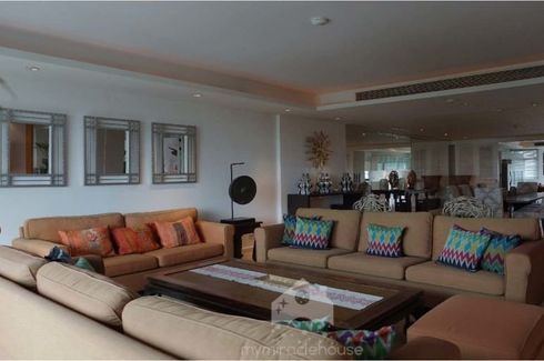 4 Bedroom Condo for rent in Phra Khanong Nuea, Bangkok