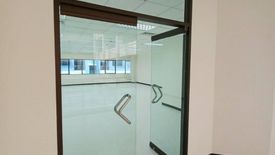 Office for rent in BB Building, Khlong Toei Nuea, Bangkok near MRT Phetchaburi