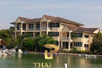 3 Bedroom Condo for sale in Na Jomtien, Chonburi