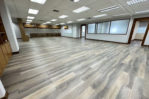 Office for rent in Ital Thai Tower, Bang Kapi, Bangkok near MRT Phetchaburi