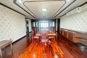 3 Bedroom Condo for rent in Regent on the Park 1, Khlong Tan, Bangkok near BTS Phrom Phong