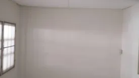 3 Bedroom Townhouse for sale in Bang Kapi, Bangkok near MRT Pradit Manutham