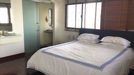 2 Bedroom Condo for rent in Sukhumvit House, Khlong Toei Nuea, Bangkok near BTS Asoke