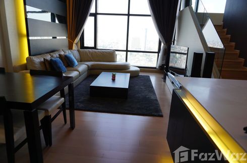 3 Bedroom Condo for sale in Urbano Absolute Sathon - Taksin, Khlong Ton Sai, Bangkok near BTS Krung Thon Buri