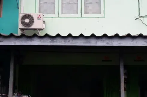 2 Bedroom Townhouse for rent in Wat Tha Phra, Bangkok near MRT Tha Phra