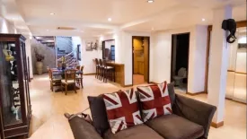 4 Bedroom Townhouse for sale in Baan Prommitr Villa, Khlong Tan Nuea, Bangkok near BTS Phrom Phong