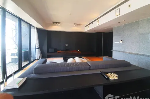 3 Bedroom Condo for sale in The Met, Thung Maha Mek, Bangkok near BTS Chong Nonsi