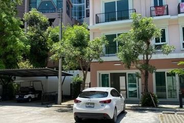 3 Bedroom Townhouse for rent in Wat Ket, Chiang Mai