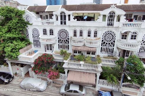 5 Bedroom Townhouse for rent in Ekkamai Villas, Khlong Tan Nuea, Bangkok near BTS Ekkamai