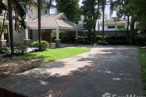 4 Bedroom House for rent in Sukhumvit 36 Garden Village, Khlong Tan, Bangkok near BTS Thong Lo