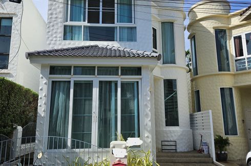 2 Bedroom Villa for sale in Saiyuan Med Village, Rawai, Phuket
