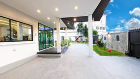 7 Bedroom Villa for sale in Eakmongkol Village 2, Nong Prue, Chonburi