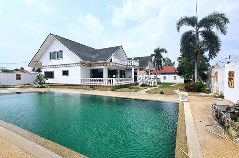 5 Bedroom House for sale in Takhian Tia, Chonburi