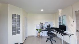 3 Bedroom Townhouse for sale in Sam Sen Nok, Bangkok near MRT Phawana