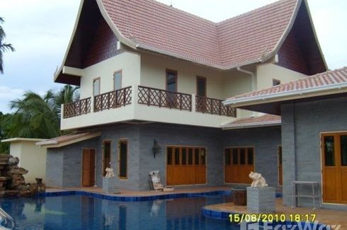 5 Bedroom Villa for sale in Pak Nam Pran, Prachuap Khiri Khan