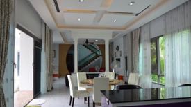 5 Bedroom Villa for sale in Baan Rommai Chailay, Ratsada, Phuket