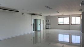 Office for rent in Bangna Complex Office Tower,  near MRT Si Iam