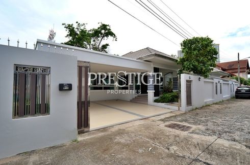 3 Bedroom House for sale in Na Kluea, Chonburi