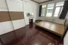 3 Bedroom Apartment for rent in Aree Mansion, Khlong Tan, Bangkok near BTS Phrom Phong