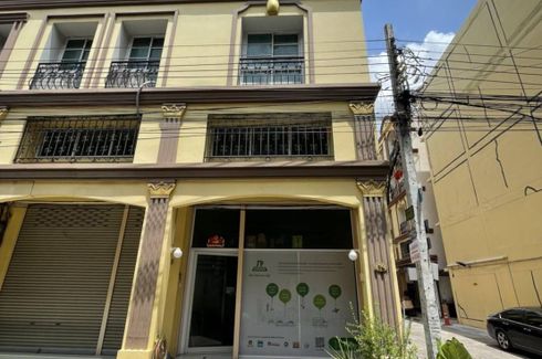 4 Bedroom Townhouse for sale in Bang Na, Bangkok near MRT Si La Salle