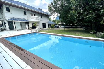 4 Bedroom Villa for rent in Khlong Tan Nuea, Bangkok near BTS Ekkamai