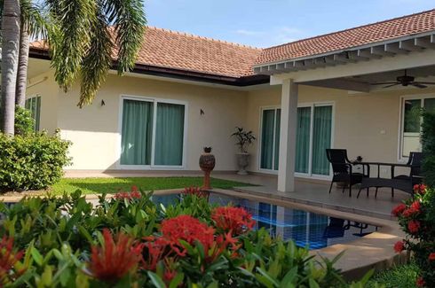 2 Bedroom Villa for sale in The Royal Phoenix, Huai Yai, Chonburi