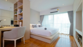 1 Bedroom Condo for rent in Raya Serviced Apartment, Khlong Toei Nuea, Bangkok near MRT Sukhumvit