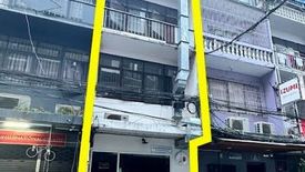 3 Bedroom Townhouse for sale in Phra Khanong Nuea, Bangkok near BTS Phra Khanong