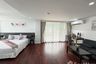 4 Bedroom Apartment for rent in Sathorn Gallery Residences, Silom, Bangkok near BTS Surasak